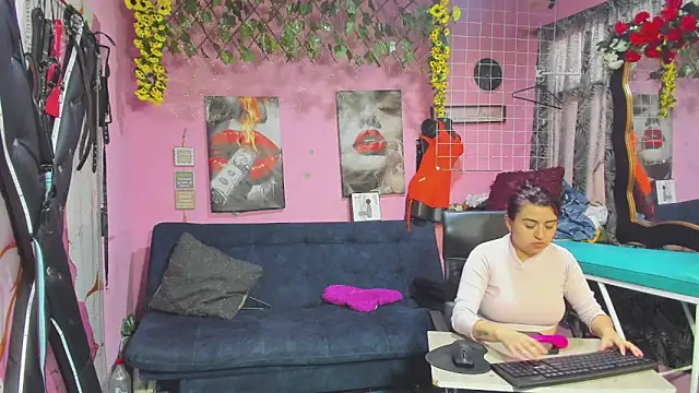 Snapshot of lesbiancuple chatting on 05-20-26, 12:22 lesbiancuple online show from 05-20-26, 12:22