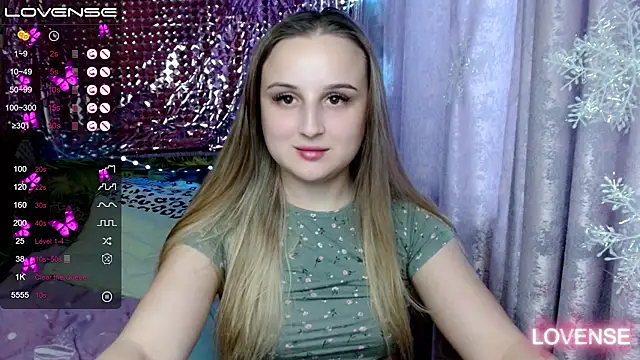 Snapshot of Careys_universe chatting on 01-25-25, 06:01 Careys universe online show from 01-25-25, 06:01