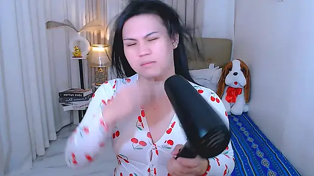 Snapshot of Mimi_Cums chatting on 11-13-25, 03:05 Mimi Cums online show from 11-13-25, 03:05