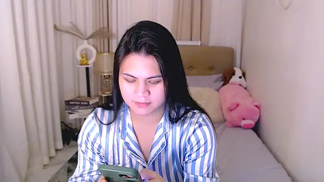 Snapshot of Mimi_Cums chatting on 11-27-25, 04:09 Mimi Cums online show from 11-27-25, 04:09