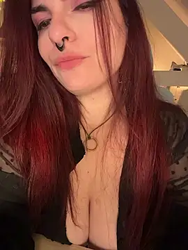 Snapshot of LunaMoongirl chatting on 01-05-26, 05:49 LunaMoongirl online show from 01-05-26, 05:49