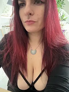 Snapshot of LunaMoongirl chatting on 02-09-26, 02:32 LunaMoongirl online show from 02-09-26, 02:32