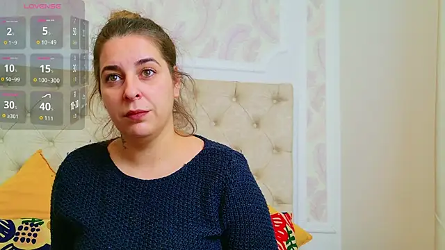 KarinaNoir online show from 10-07-25, 04:09