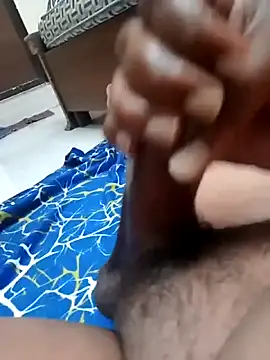 Snapshot of Sexoohunk chatting on 10-28-25, 06:32 Sexoohunk online show from 10-28-25, 06:32