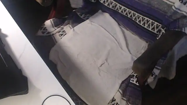 Snapshot of QueenDenizeAndTheCaptain chatting on 10-02-25, 05:47 QueenDenizeAndTheCaptain online show from 10-02-25, 05:47