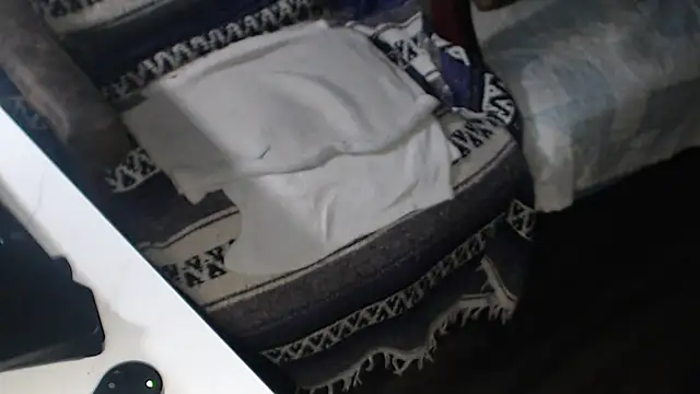 Snapshot of QueenDenizeAndTheCaptain chatting on 10-22-25, 06:46 QueenDenizeAndTheCaptain online show from 10-22-25, 06:46