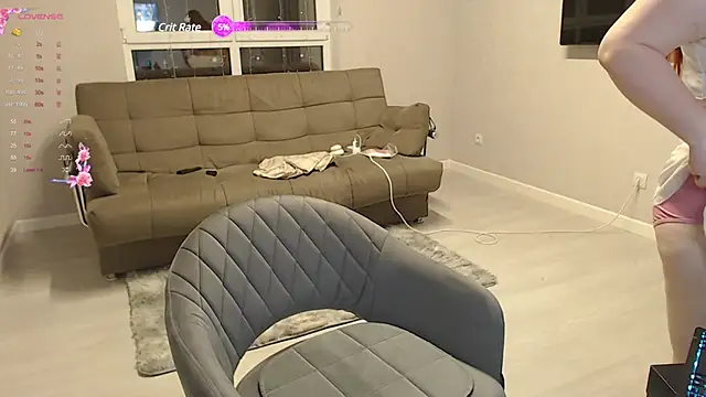 Snapshot of Mia_Bows chatting on 03-13-25, 03:06 Mia Bows online show from 03-13-25, 03:06