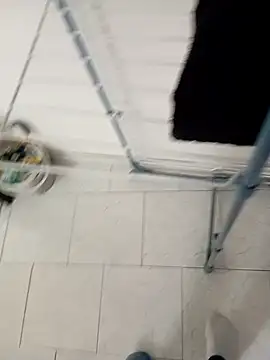 Snapshot of mickzizi chatting on 12-05-24, 10:23 mickzizi online show from 12-05-24, 10:23