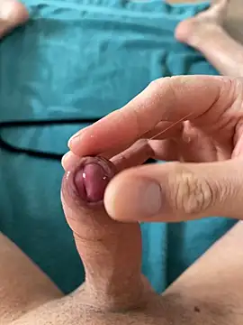 Snapshot of vultur2565 chatting on 02-11-25, 09:53 vultur2565 online show from 02-11-25, 09:53