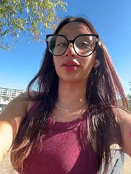 Snapshot of Tiny_lilith chatting on 03-09-26, 07:18 Tiny lilith online show from 03-09-26, 07:18