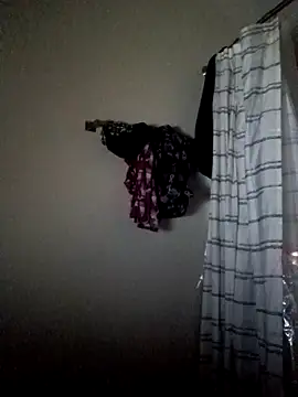 yellowwetfox online show from 02-26-26, 01:54