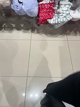 CrazzyChicks online show from 12-04-25, 07:17