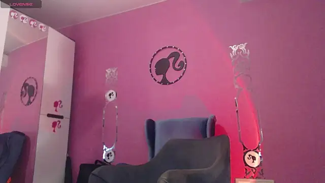 Snapshot of Tallso_sex chatting on 02-21-25, 06:26 Tallso sex online show from 02-21-25, 06:26