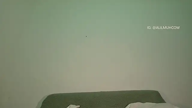 Snapshot of Lilmuh_ chatting on 10-10-25, 11:26 Lilmuh online show from 10-10-25, 11:26