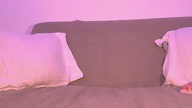 Snapshot of Lilmuh_ chatting on 10-29-25, 12:02 Lilmuh online show from 10-29-25, 12:02