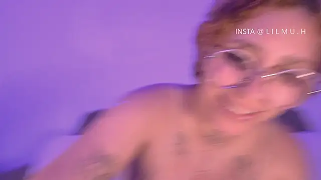 Snapshot of Lilmuh_ chatting on 10-31-25, 11:39 Lilmuh online show from 10-31-25, 11:39