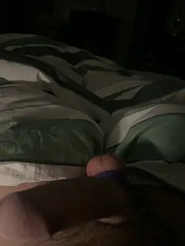 Snapshot of BennoBigD chatting on 02-09-25, 01:11 BennoBigD online show from 02-09-25, 01:11