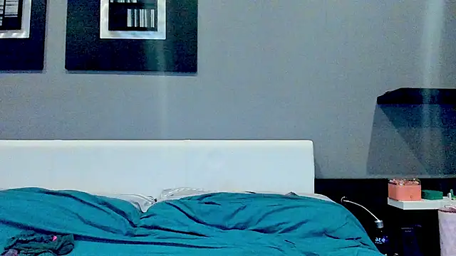 isabella rossse online show from 04-22-26, 07:37