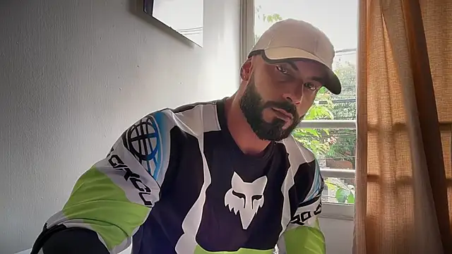 romeolovedark online show from 04-05-26, 05:54