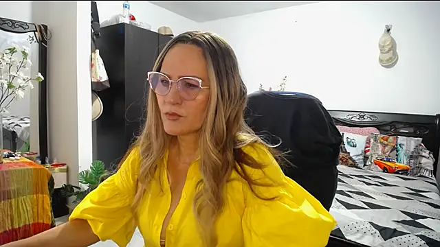 Xiimen online show from 01-29-25, 04:30