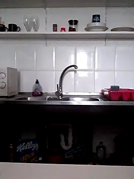 Snapshot of Moi_Lina chatting on 12-14-25, 12:43 Moi Lina online show from 12-14-25, 12:43