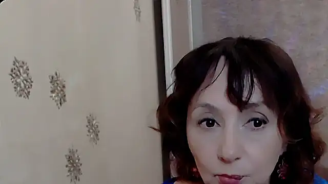 AnnieEltgant online show from 05-05-26, 03:42
