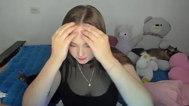 NataliEvans online show from 09-19-25, 03:02