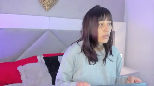 Mariana Joness online show from 04-22-26, 03:20