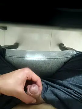 Snapshot of molok329 chatting on 11-11-25, 04:01 molok329 online show from 11-11-25, 04:01