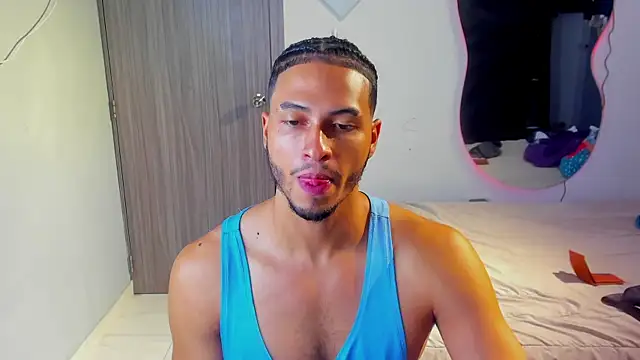 Snapshot of Kris_Khalifa69 chatting on 12-04-25, 02:15 Kris Khalifa69 online show from 12-04-25, 02:15