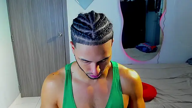 Snapshot of Kris_Khalifa69 chatting on 12-05-25, 03:52 Kris Khalifa69 online show from 12-05-25, 03:52