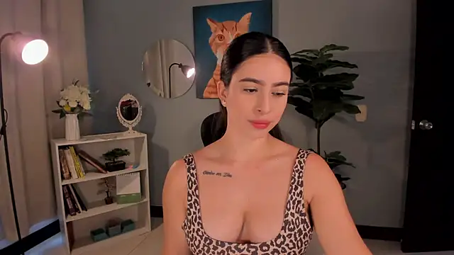 Snapshot of LiaPearce chatting on 01-13-26, 01:49 LiaPearce online show from 01-13-26, 01:49