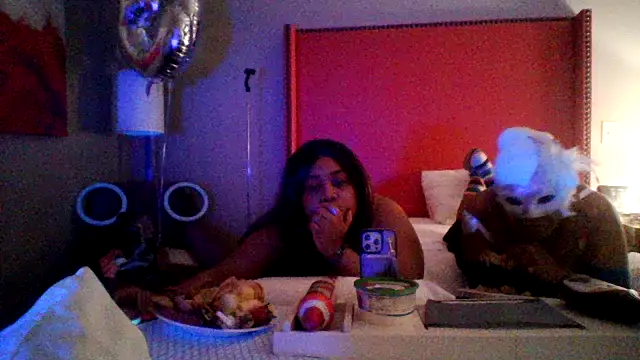 Snapshot of Silhouette_J chatting on 03-21-26, 03:00 Silhouette J online show from 03-21-26, 03:00