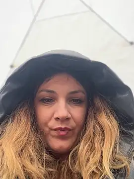 DaisyVibesss online show from 02-16-25, 10:54