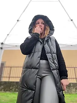 DaisyVibesss online show from 02-16-25, 02:00