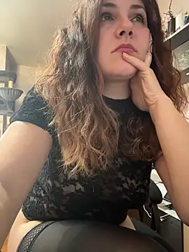 Snapshot of DaisyVibesss chatting on 02-25-26, 08:24 DaisyVibesss online show from 02-25-26, 08:24