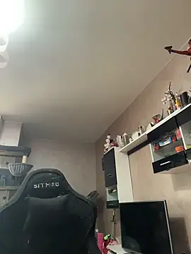 Snapshot of DaisyVibesss chatting on 03-05-26, 09:38 DaisyVibesss online show from 03-05-26, 09:38