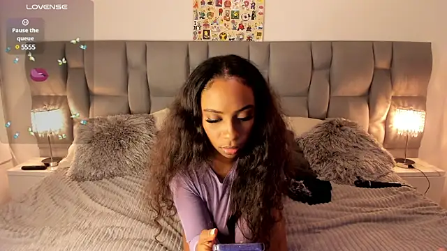 Nickytouse online show from 02-20-25, 03:23