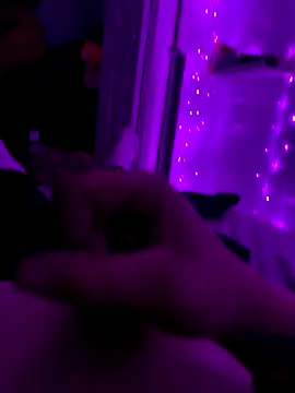 Hugetings online show from 12-21-25, 12:34