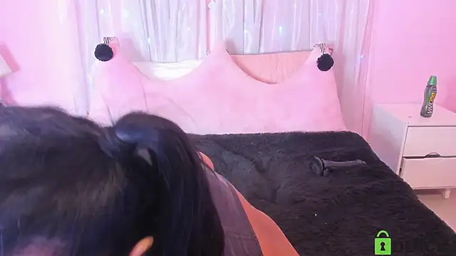 Snapshot of Kirara_22 chatting on 12-18-24, 03:58 Kirara 22 online show from 12-18-24, 03:58