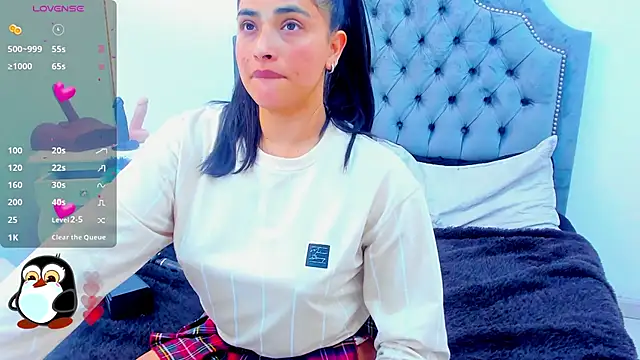 Snapshot of Kirara_22 chatting on 02-20-25, 06:06 Kirara 22 online show from 02-20-25, 06:06