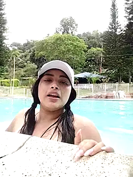 Snapshot of Kirara_22 chatting on 05-08-26, 06:46 Kirara 22 online show from 05-08-26, 06:46