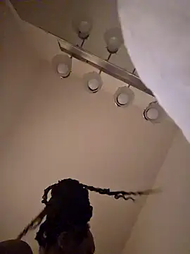 Snapshot of StallionMilf chatting on 10-30-25, 04:41 StallionMilf online show from 10-30-25, 04:41