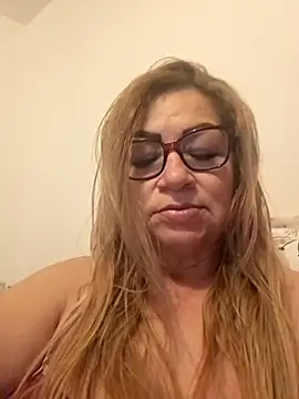 gisela27 online show from 04-08-26, 02:55