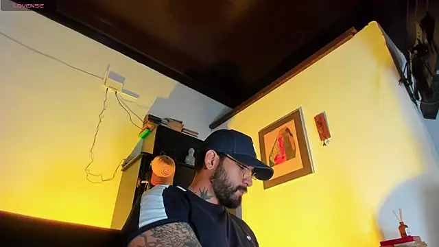 Snapshot of CamiloGray_ chatting on 11-29-25, 12:52 CamiloGray online show from 11-29-25, 12:52