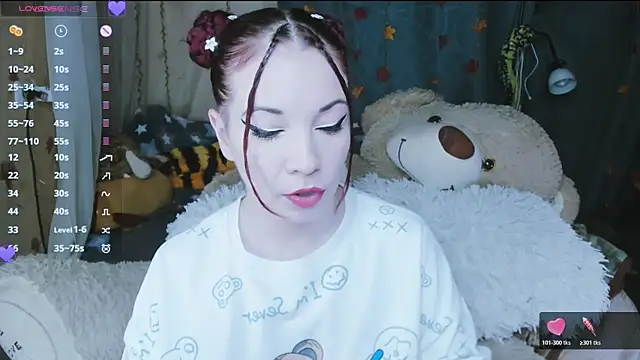 Snapshot of XNuka_Flower_LoverX chatting on 10-18-25, 06:52 XNuka Flower LoverX online show from 10-18-25, 06:52