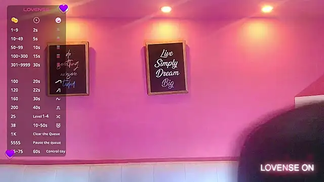 hornyhousekeeper  online show from 03-06-25, 12:52