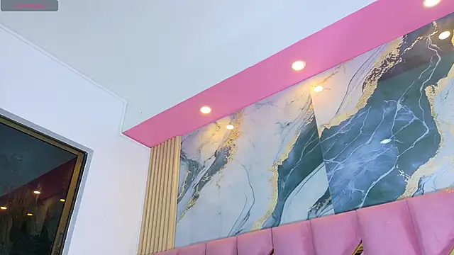 hornyhousekeeper  online show from 09-19-25, 01:01