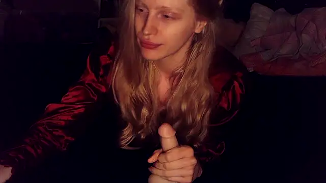 Snapshot of VeronicaJoyful chatting on 01-27-25, 12:54 VeronicaJoyful online show from 01-27-25, 12:54