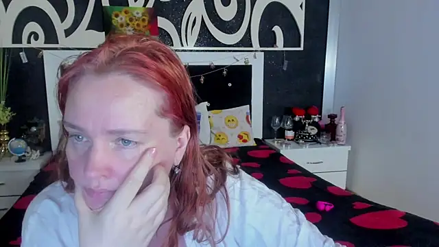 Snapshot of SinFulTitsDD chatting on 02-11-25, 12:28 SinFulTitsDD online show from 02-11-25, 12:28